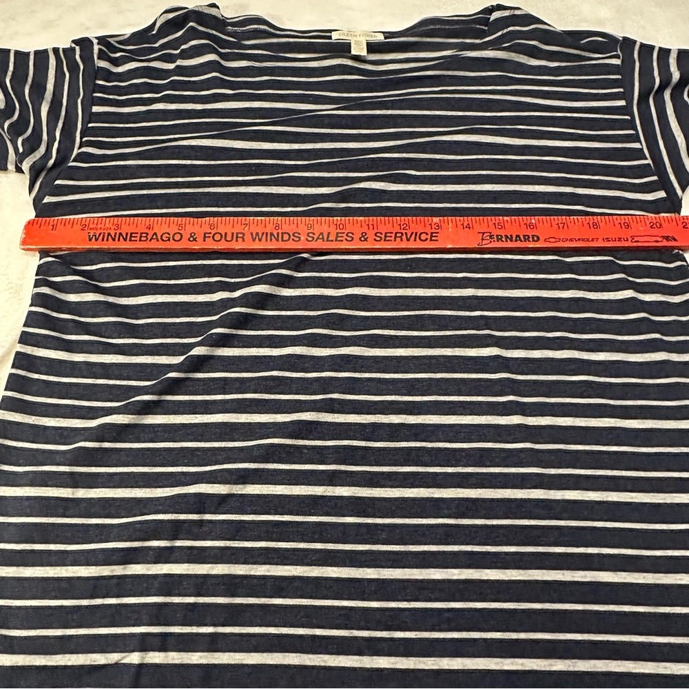 Eileen Fisher Small Oversized Navy and White Striped 3/4 Sleeve Top - Picture 3 of 8